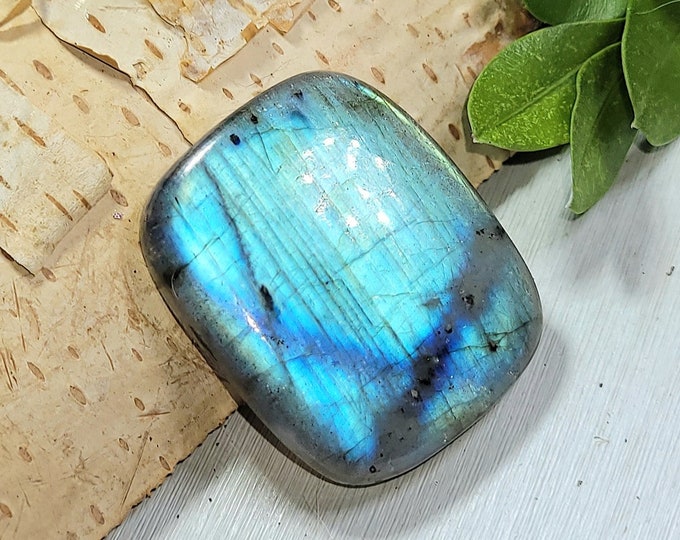 Natural Top Quality Blue Flash Labradorite Cushion Cabochon 45ct 9 Grams 29mm x 23mm Wire Wrapping, Weaving or Pendant AC29