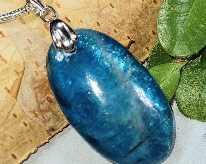 Apatite Pendant, Apatite Cabochon Sterling Silver Pendant, Handmade Apatite Pendant, Gift for Her, Statement Pendant, Genuine Stone DF28