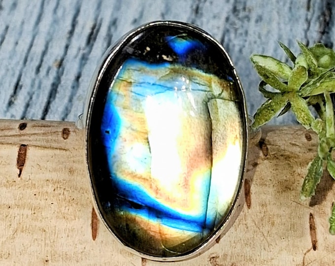 Labradorite Sterling Silver Ring - Oval Labradorite Ring, Size 9.5; KB15