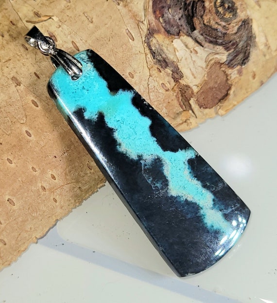 Sterling Silver Stichtite Freeforms Pendants Sterling Silver Stichtite Freeforms Pendants