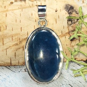 Blue Apatite Pendant, .925 Sterling Silver Apatite Pendant, Silver Apatite Pendant, Gift for her, Statement pendant HW02