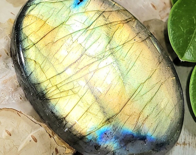 Natural High Grade Multi-Flash Labradorite Oval Cabochon 90ct 18 Grams 43mm x 30mm Wire Wrapping, Weaving or Pendant, Collector LE07