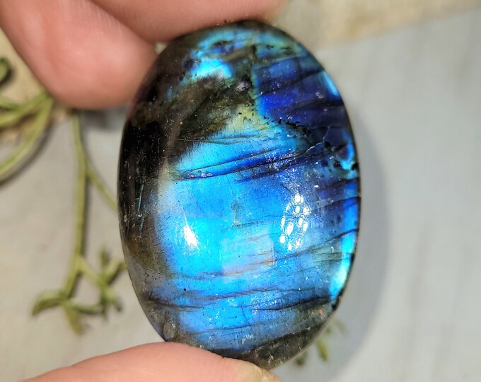 Blue Flash Labradorite Cabochon, Labradorite Oval Cabochon, Labradorite Cabochon,  Wire Wrapping, Weaving, Pendant, Collector HJ07