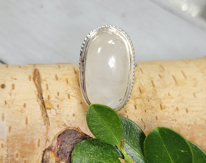 White Moonstone Ring,Moonstone Ring, Sterling Silver Moonstone Ring, Moonstone Ring Size 6 3/4, Statement Ring, Boho Ring, Natural Stone, DE