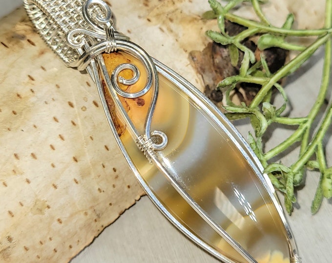Sumatra Agate Pendant, Sumatra Agate Wire Wrapped Sterling Silver Pendant, Handmade Agate Pendant, Statement Agate Pendant, HH10