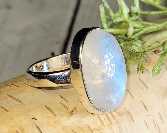 Rainbow Moonstone Ring, Moonstone Ring, Rainbow Moonstone Sterling Silver Ring Size 7,   srilve Statement Ring, Handmade Ring, Boho Ring HN