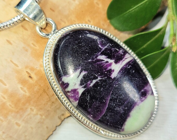 Kammererite Pendant, Kammererite Sterling Silver Pendant, Handmade Kammererite Pendant, Statement Pendant, Gift for Her, CU34, Natural Stone