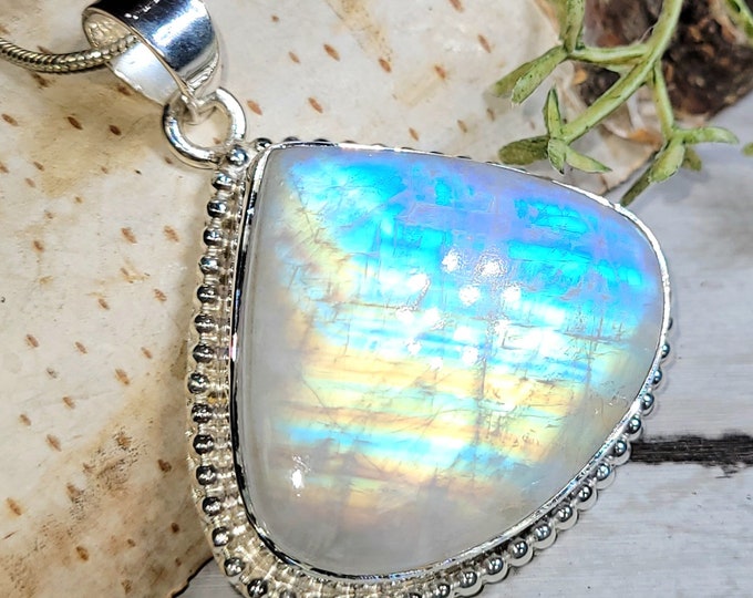 Moonstone Pendant, Rainbow Moonstone Sterling Silver Pendant, Premium Grade Moonstone Pendant, Gift for Her, Statement Pendant, GR22