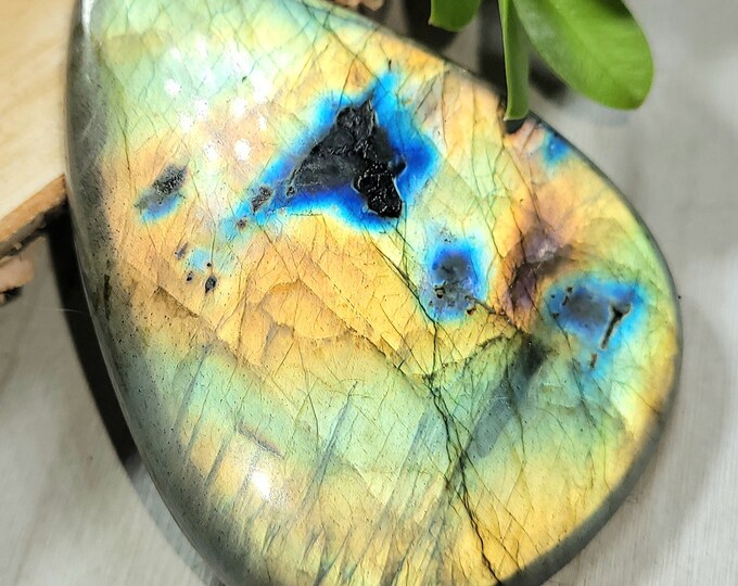 Natural Multi-Flash Labradorite Pear Cabochon 125ct 55mm x 45mm Wire Wrapping, Weaving, Pendant Bolo Tying LC07