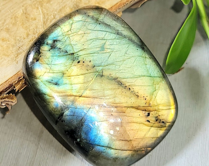 Natural Multi-Fire Labradorite Rectangle Cabochon 60ct 34mm x 27mm Wire Wrapping, Weaving, Pendant Bolo Tying LC02