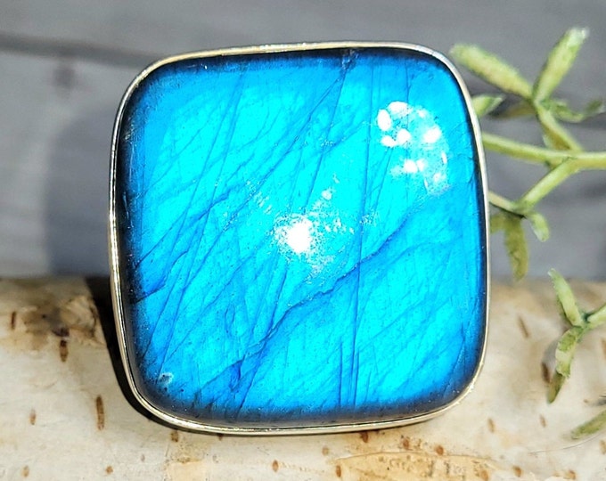 Labradorite Ring. Blue Labradorite Sterling Silver Ring Size 8 Handmade Ring, Statement Ring, Gift for Her GR