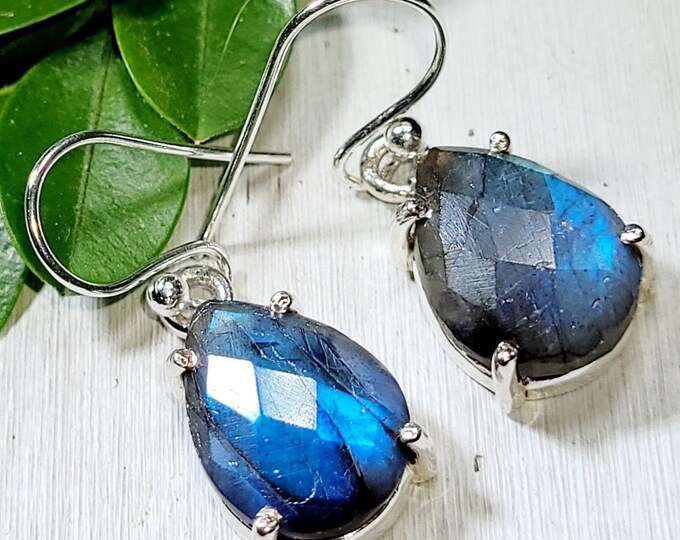 Natural Best Grade Rose Cut Labradorite Handmade .925 Sterling Silver Earrings 5 Grams 1 3/16" x 7/16" AP20