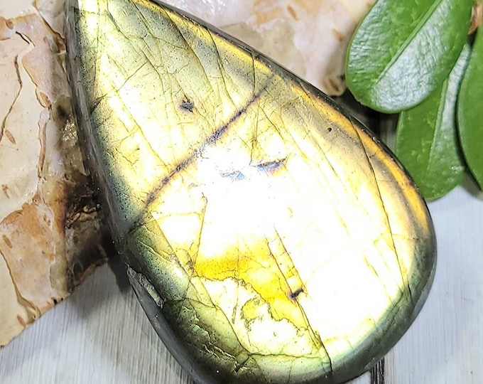 Natural Top Quality Multi-Flash Labradorite Pear Cabochon 55ct 11 Grams 40mm x 25mm Wire Wrapping, Weaving or Pendant, Collector EZ29
