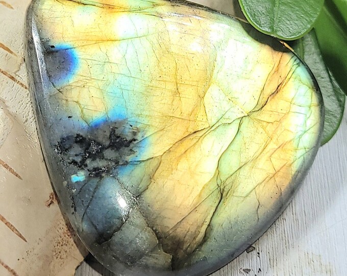 Natural Top Quality Multi-Flash Labradorite Pear Cabochon 75ct 15 Grams 38mm x 34mm Wire Wrapping, Weaving or Pendant, Collector LD07
