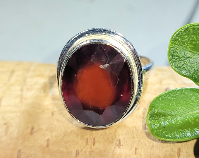 Eye Clean Faceted Garnet Ring Handmade .925 Sterling Silver Ring Size 7.5 7.6 Grams 3/4" x 5/8" FU43