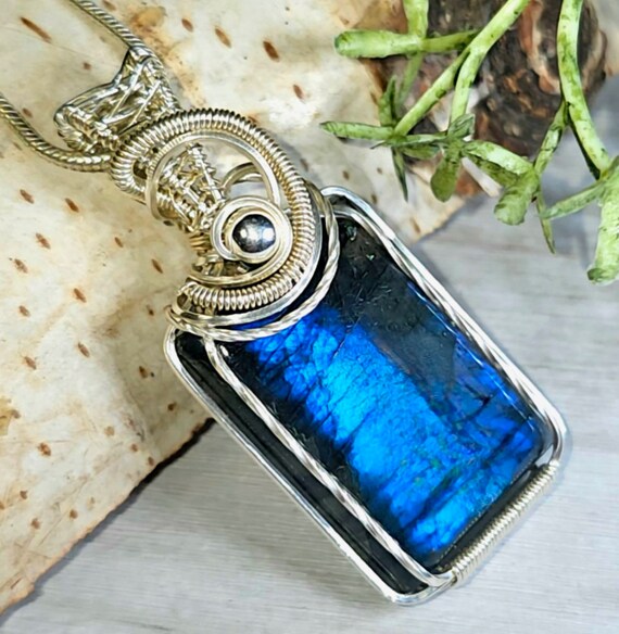 Handmade Labradorite Pendant: Sterling Silver Wire Wrapped Weave