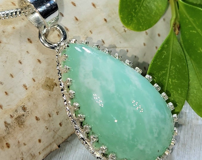 Chrysoprase Pendant, Chrysoprase Sterling Silver Pendant, Handmade Chrysoprase Pendant, Statement Pendant, Crown Prong Design Setting, FH11