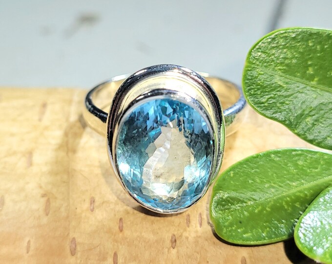 Eye Clean Faceted Blue Topaz Ring Handmade .925 Sterling Silver Ring Size 6.75  5.6 Grams 5/8" x 1/2" FU38