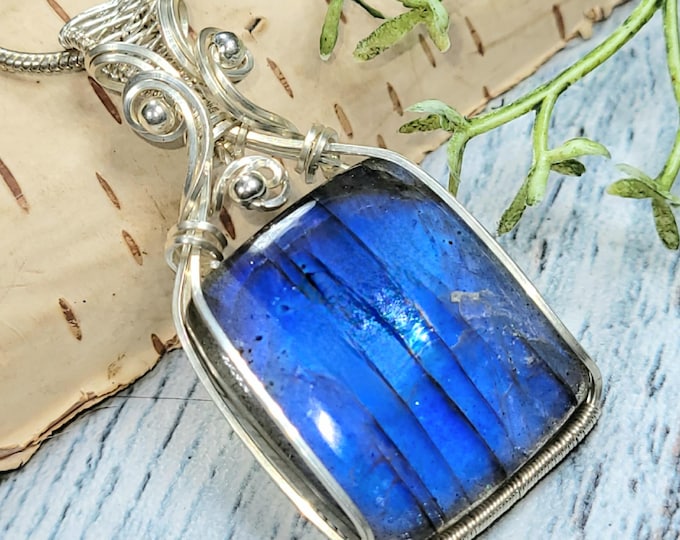 Labradorite Pendant, Labradorite Sterling Silver Wire Wrapped Pendant, Labradorite Weaved Pendant, Handmade Pendant, Gift for Her, JA23