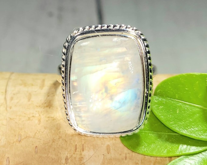 Rainbow Moonstone Ring, Moonstone Ring, Sterling Silver Moonstone Ring, Moonstone Ring Size 8, Statement Ring, Boho Ring, FB