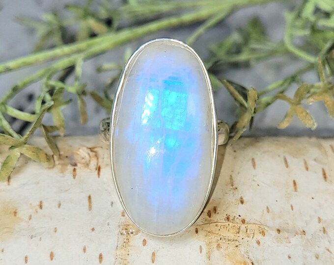 Rainbow Moonstone Ring, Moonstone Ring, Sterling Silver Moonstone Ring, Moonstone Ring Size 8, Statement Ring, Boho Ring, GE