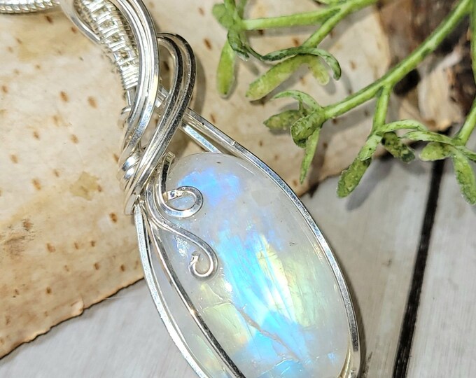 Moonstone Pendant, Hand Wire Wrapped Sterling Silver Moonstone Pendant,  Handmade Moonstone Sterling Silver Pendant, Gift for Her, HD03