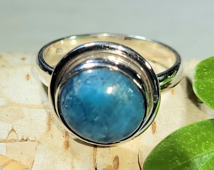 Natural Top Choice Round Apatite .925 Sterling Silver Ring Size 5.5 4 Grams 1/2" x 1/2" EY31