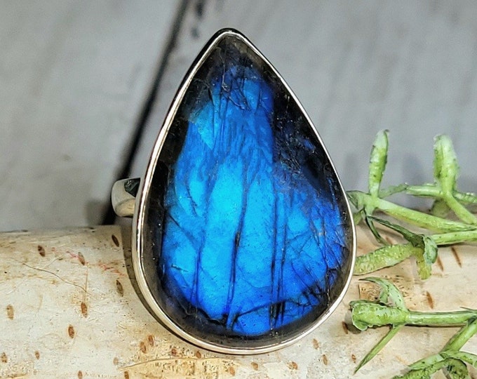 Blue Flash Labradorite Sterling Silver Ring - Handmade Size 7.5