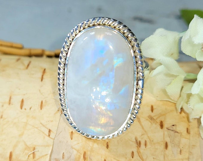 Rainbow Moonstone Ring,Moonstone Ring, Sterling Silver Moonstone Ring, Moonstone Ring Size 9, Statement Ring, Boho Ring, Natural Stone, DE