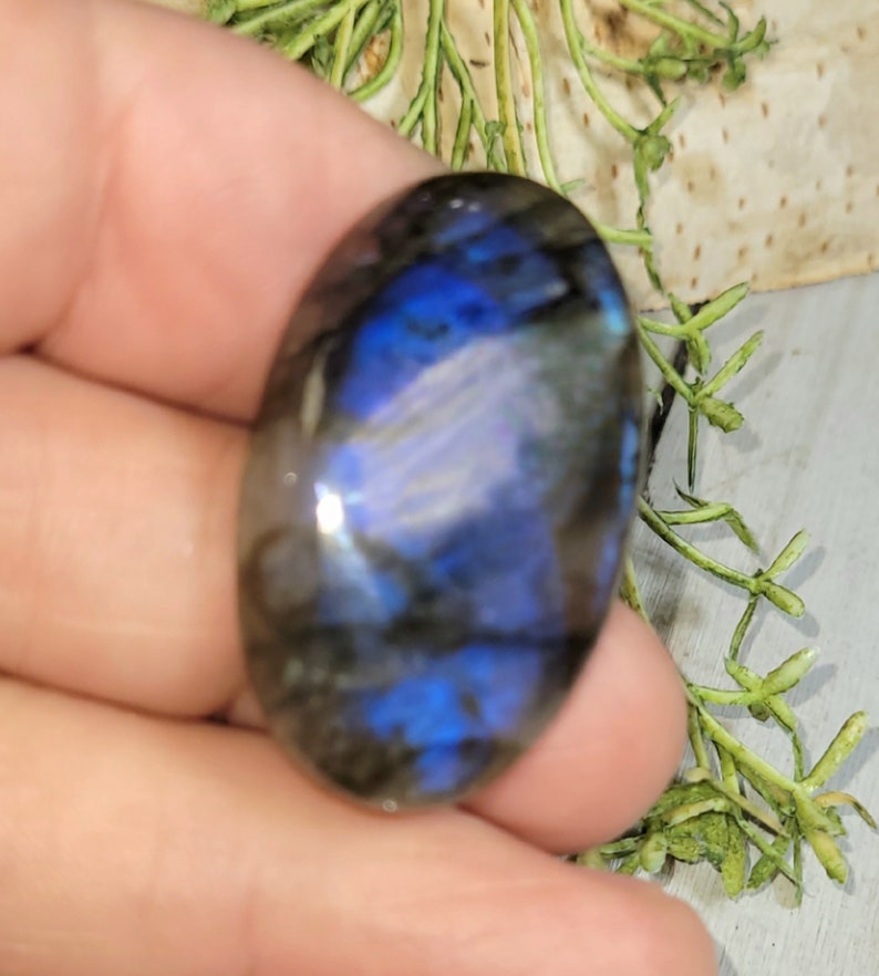 Blue Flash Labradorite Cabochon, Labradorite Oval Cabochon, Labradorite Cabochon, Wire Wrapping, Weaving, Pendant, Collector HJ09 image 1