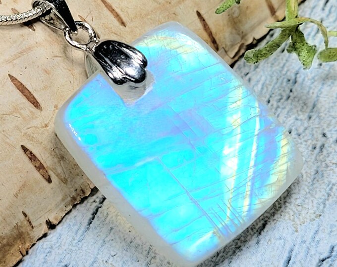 AAA Moonstone Sterling Silver Pendant: Multi Flash Rectangle Cabochon Moonstone Pendant, KA03