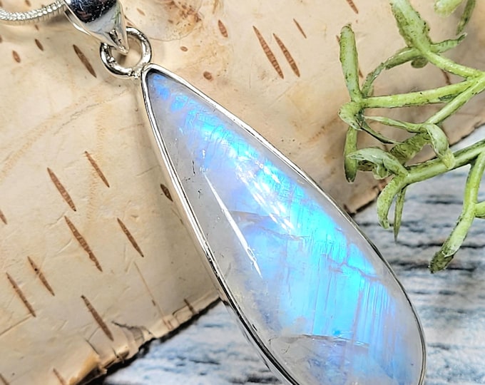Moonstone Pendant, Moonstone Sterling Silver Pendant, Blue Flash Moonstone Pendant, Handmade Pendant, Statement Moonstone Pendant, JA02