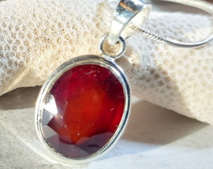 Eye Clean Faceted Garnet Pendant Handmade .925 Sterling Silver 6 Grams 1/2" x 1 1/4" GC43