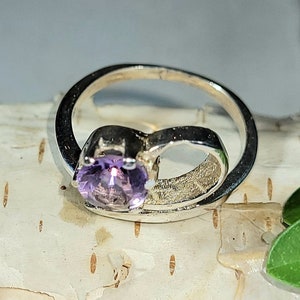 Round Amethyst .925 Sterling Silver Ring - Size 5