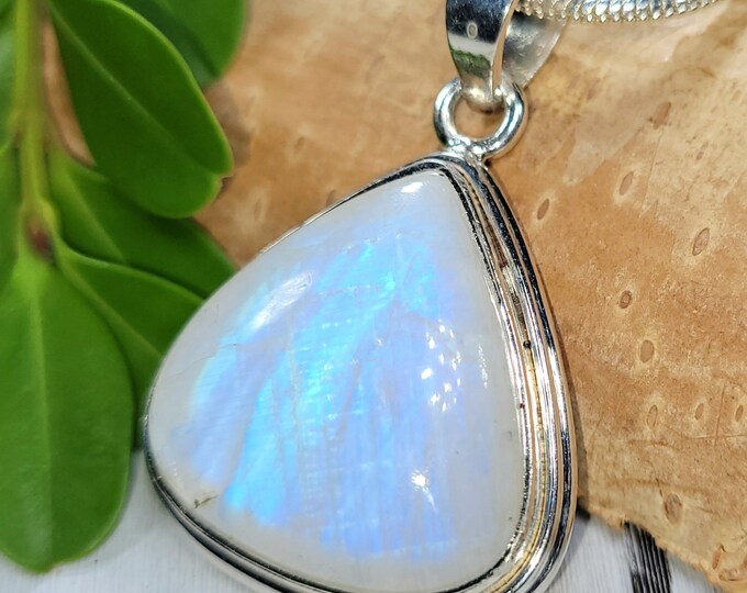 Moonstone Pendant, Rainbow Moonstone Sterling Silver Pendant, Premium Grade Moonstone Pendant, Gift for Her, Statement Pendant, FJ09