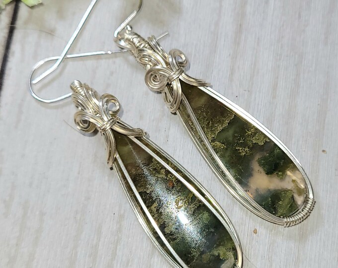 Moss Agate Earrings, Moss Agate Wire Wrapped Earrings, Sterling Silver Wire Wrapped Earrings, Green Moss Agate Wire Wrap Earrings GS41