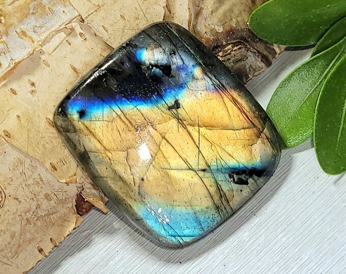 Natural Top Grade Multi Color Labradorite Cushion Cabochon 35ct 7 Grams 25mm x 22mm Wire Wrapping, Weaving or Pendant, Collector AJ32