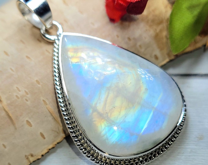 Rainbow Moonstone Pendant, Rainbow Moonstone Sterling Silver Pendant, Moonstone Pendant, Handmade Pendant, Boho Pendant, Gift for Her