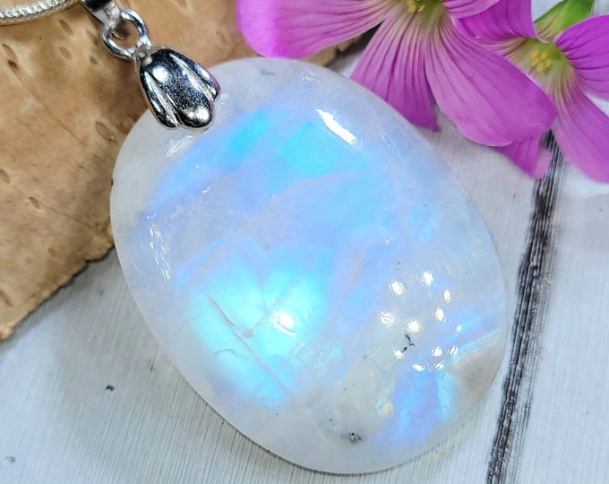Moonstone Pendant, Blue Flash Moonstone Oval Cabochon Sterling Silver Pendant, Gift for Her, Handmade Pendant, FA36