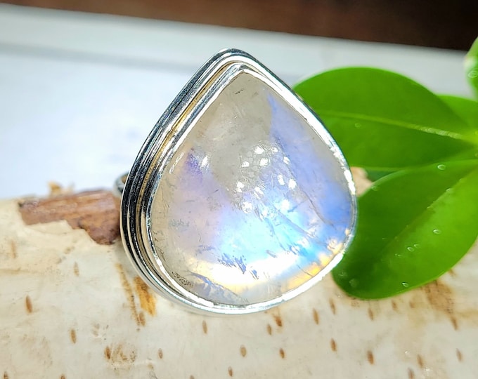 Moonstone Ring, Rainbow Moonstone Sterling Silver Ring, Premium Grade Moonstone Ring, Size 7, Statement Ring, Handmade Ring, FB17