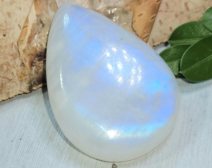 Natural AAAA Grade Rainbow Moonstone Pear 60Ct Cabochon Wire Wrapping, Weaving, or Pendant 36mm x 25mm CH22 Weaving or Wire Wrapping