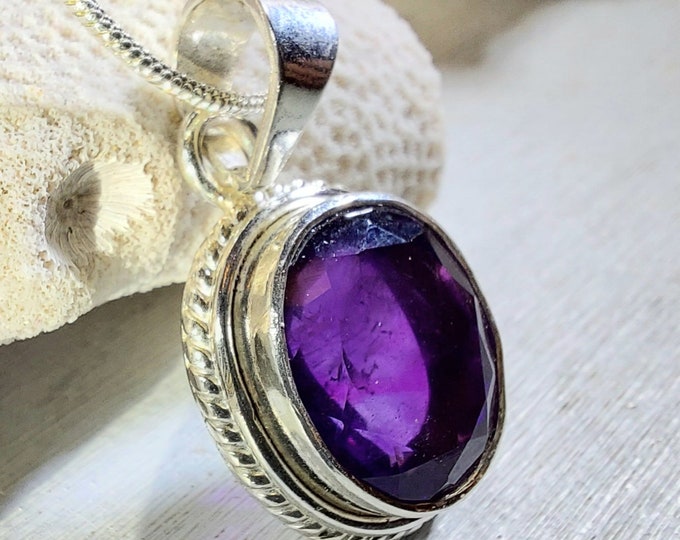 Eye Clean Faceted Amethyst Pendant Handmade .925 Sterling Silver 2 Grams 1/2" x 1" GC50