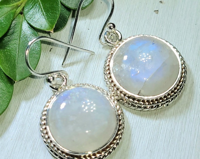 Natural Moonstone Earrings, Rainbow Moonstone Earrings, Sterling Silver Moonstone Earrings, Blue flash Moonstone earrings, Handmade Earring