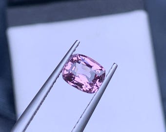 Natural pink spinel faceted cushion from burma , loose gemstone for jewelry 0.86 cts