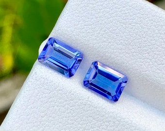 Natürliche Tansanit 7 x 5 mm Achteck passendes Paar, facettierter Tansanit 2,03 Karat.