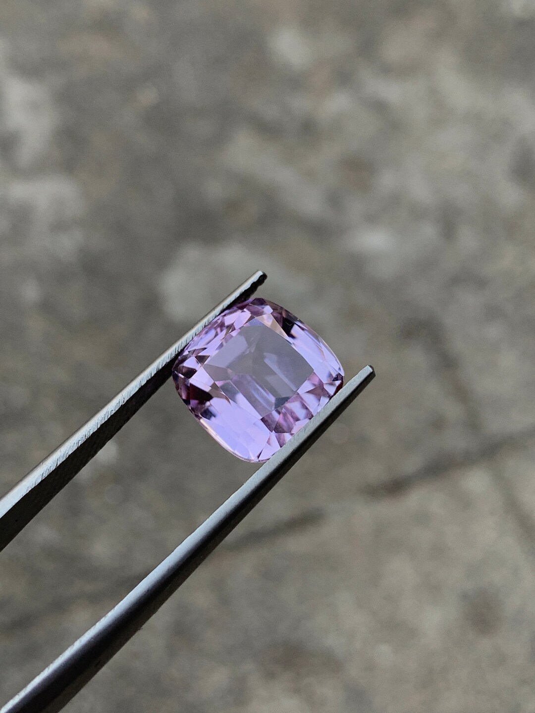 Natural Kunzite Loose Cut Stone From Afganisthan , Cushion Shape