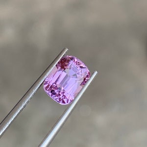 Natural pink kunzite, cushion cut, loose gemstone, faceted kunzite, October birthstone, kunzite ring size, semiprecious gem, 2.55 carat(cts)