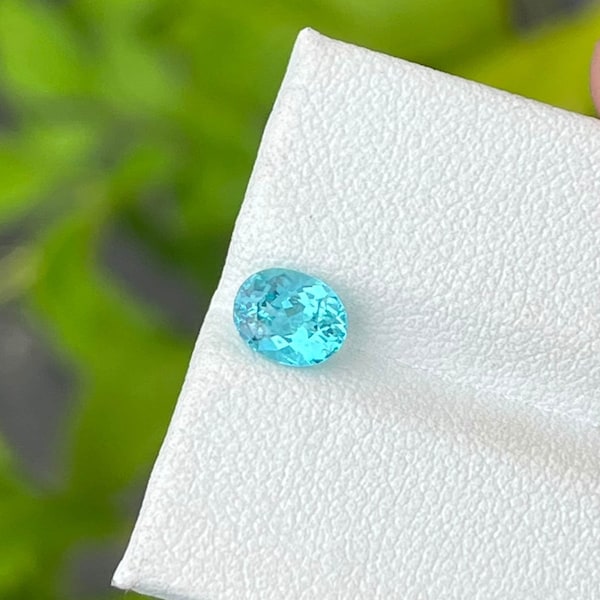 Apatite bleue néon naturelle de forme ovale, pierre précieuse en vrac, apatite à facettes de 0,90 ct pour la conception de bijoux