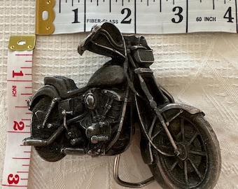 Casque cloche en laiton ? Boucle de ceinture vintage moto