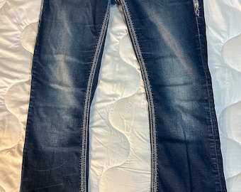 Rock Revival-jeans maat 31, binnenbeenlengte 30 inch, tali halfhoge taille bootcut